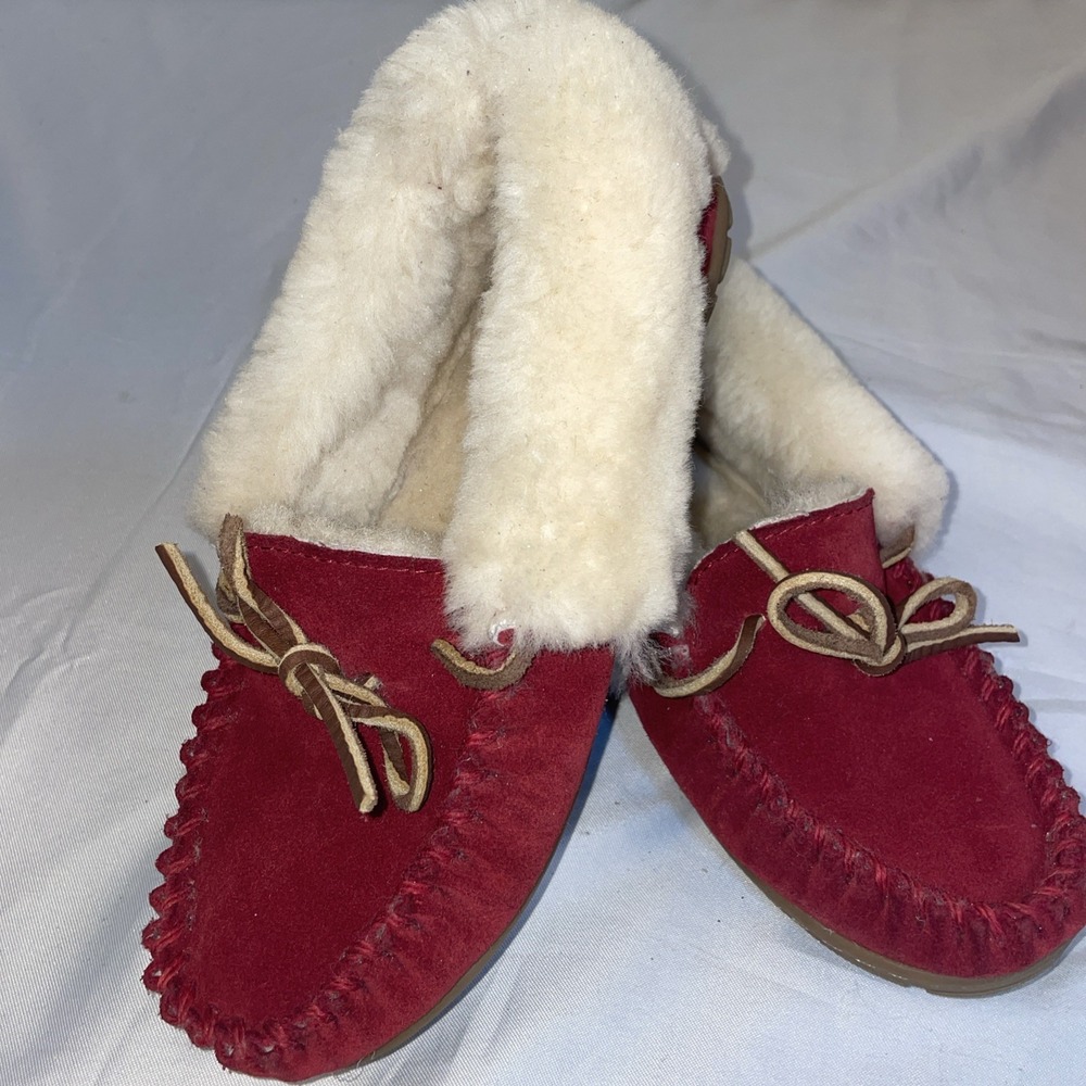 LLBean Red Suede Shearling Lined Wicked Good Warm Slippers US Women's Size 5